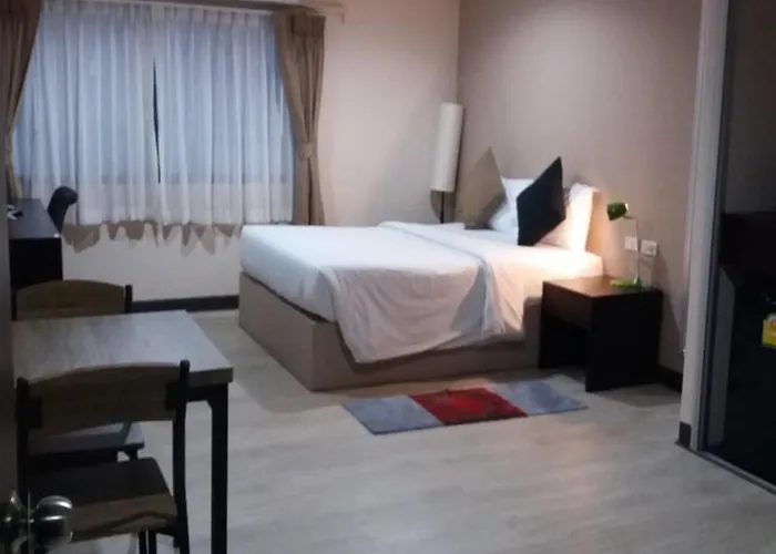 호텔 O'shea's Sukhumvit 3*